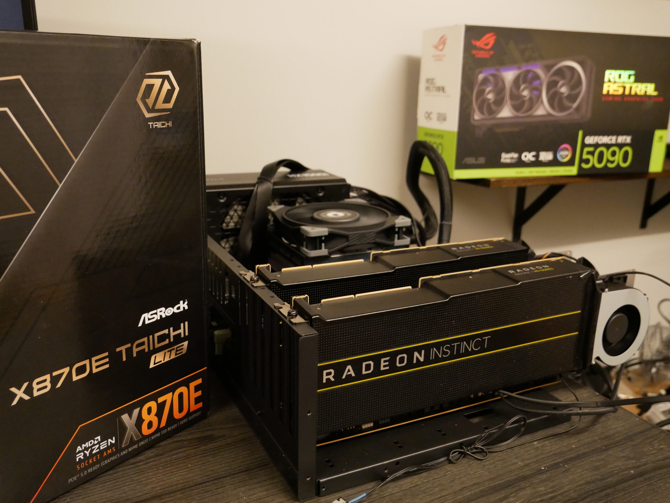 RTX 5090 vs. dual gpu test (Mi50)